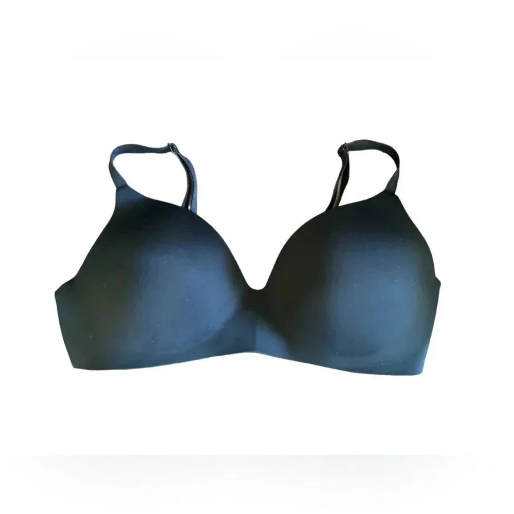 Victoria’s Secret 36D Bra.